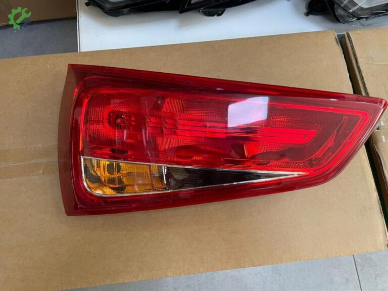 Audi A1 Sol Dış Stop çıkma parça