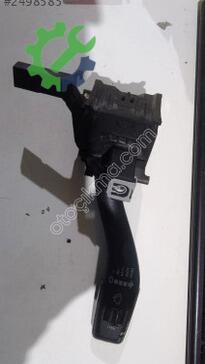 Audi A3 Silecek Kolu çıkma parça