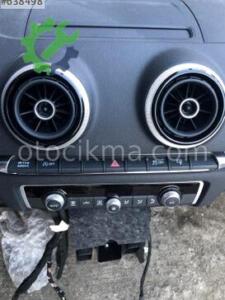Audi A3 15-18 Klima kontrol paneli hatasız orjinal çıkma