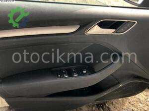 Audi A3 15-18 Sol ön kapı döşemesi hatasız orjinal çıkma
