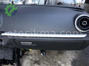 Audi A3 15-18 Torpido kapağı hatasız orjinal çıkma