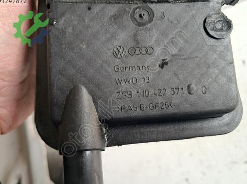 Audi A3 Direksiyon Yağ Deposu çıkma parça