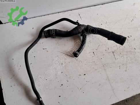 Audi A3 Radyatör Hortumu çıkma parça