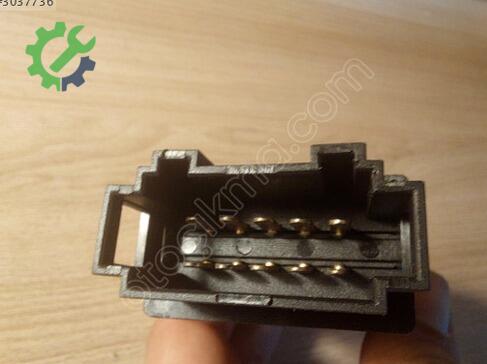 Audi A3 Flaşör Düğmesi 8L0941509L çıkma parça