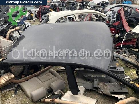 Audi A3 Kesme Tavan Sacı çıkma parça