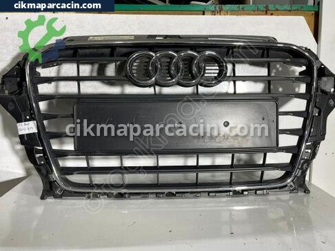 Audi A3 Ön Panjur çıkma parça