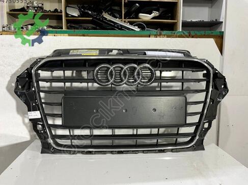 Audi A3 Ön Panjur çıkma parça