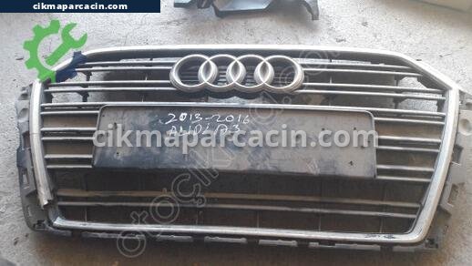 Audi A3 Ön Panjur çıkma parça