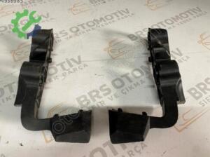 AUDİ A3 2013-2016 ÖN TAMPON BRAKETİ SOL 8V3807183