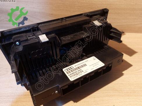 Audi A3 Klima Kontrol Paneli 8P0820043H çıkma parça