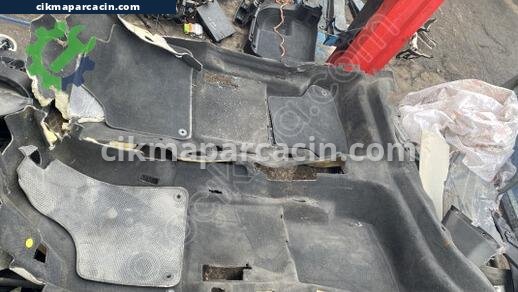 Audi A3 Taban Döşemesi çıkma parça