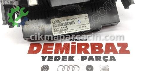 Audi A3 Klima Kontrol Paneli 8P0820043E çıkma parça