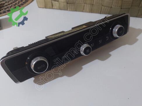 Audi A3 Klima Kontrol Paneli 8V0820043C çıkma parça