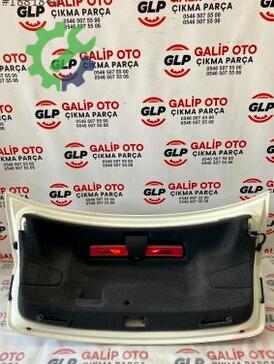 Audi A3 Bagaj Döşemesi çıkma parça