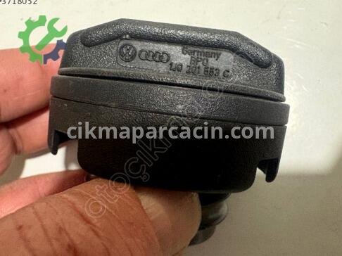 Audi A3 Depo Kapağı çıkma parça