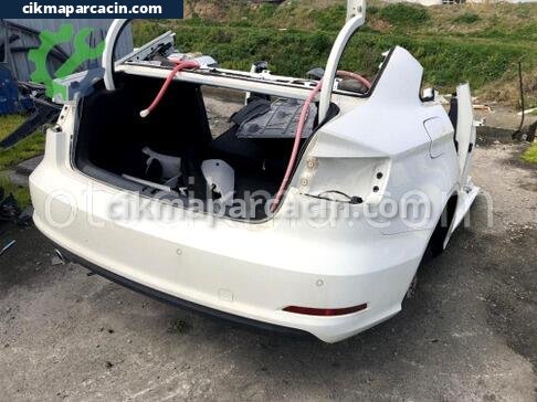 Audi A3 Depo Kapağı çıkma parça