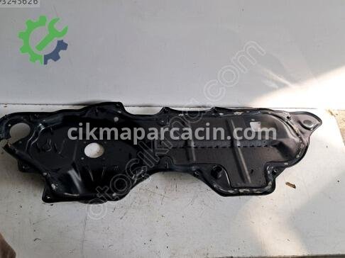 Audi A3 Göğüs Sacı çıkma parça