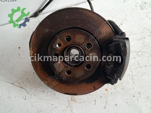 Audi A3 Sağ Ön Taşıyıcı çıkma parça