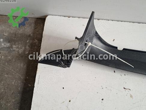 Audi A3 Tampon Izgara Çıtası 8L0807421D çıkma parça