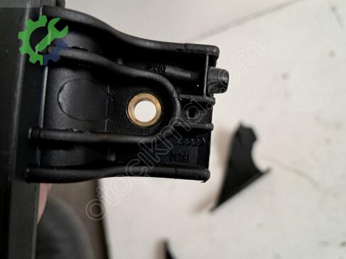 Audi A3 Bakalitler çıkma parça