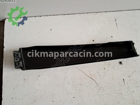 Audi A3 Orta Direk Kaplaması 8L4853290 çıkma parça