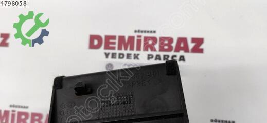 Audi A3 Küllük 8L0857951 çıkma parça