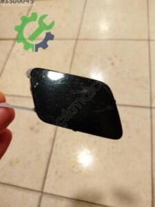 Audi A3 ön tampon çeki demiri kapağı