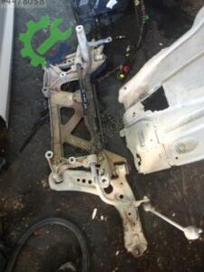 Çıkma Orijinal Ön Travers Audi A3