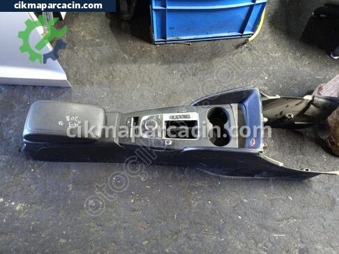 Audi A3 Orta Konsol çıkma parça