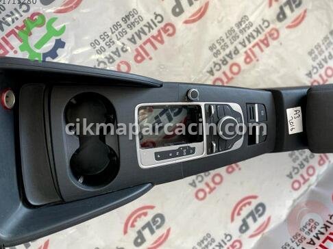 Audi A3 Orta Konsol çıkma parça