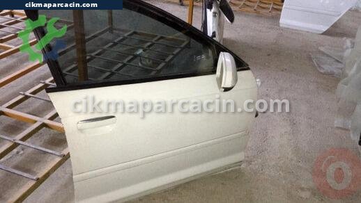 Audi A3 Sağ Ön Kapı çıkma parça