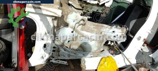 Audi A3 Sağ Şasi çıkma parça