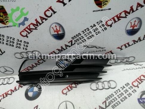Audi A3 Sis Farı Çerçevesi 8V5807682A çıkma parça