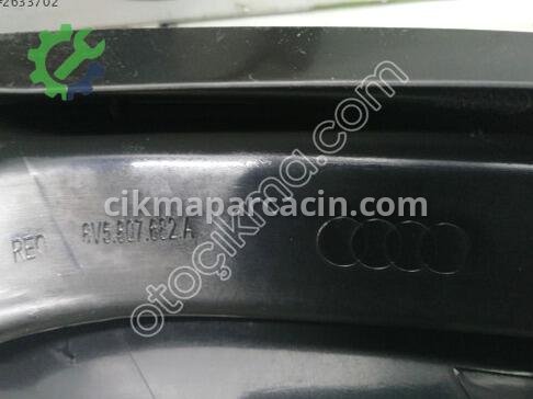 Audi A3 Sis Farı Çerçevesi 8V5807682A çıkma parça