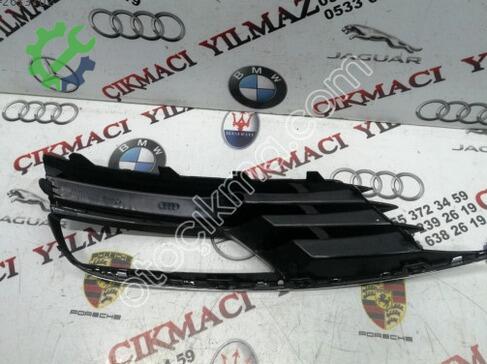 Audi A3 Sis Farı Çerçevesi 8V5807682A çıkma parça