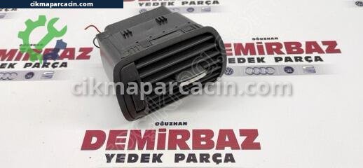 Audi A3 Sol Konsol çıkma parça