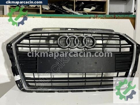 Audi A3 Ön Panjur çıkma parça