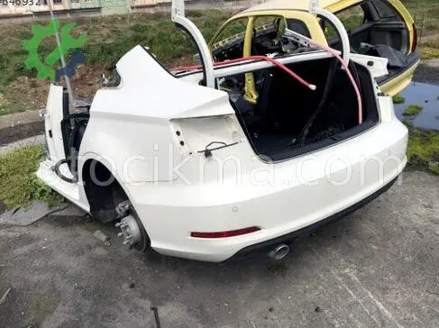 Audi A3 Sol Arka Çamurluk çıkma parça