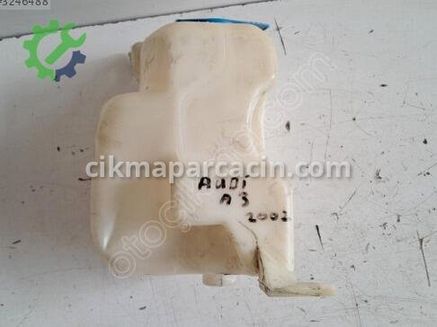 Audi A3 Cam Suyu Deposu çıkma parça