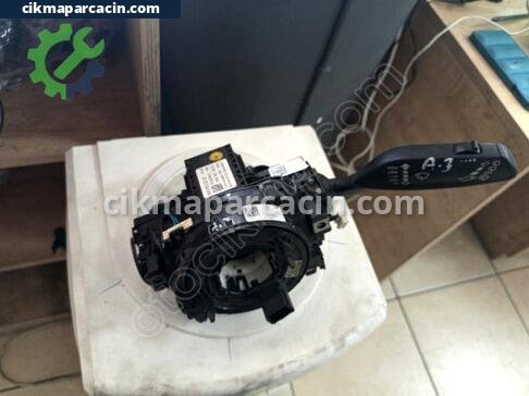 Audi A3 Sinyal Kolu çıkma parça