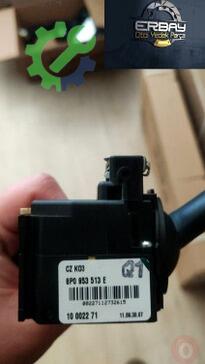 Audi A3 Sinyal Kolu 8P0953513E çıkma parça