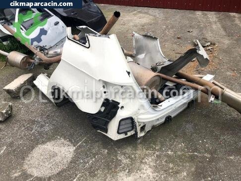 Audi A3 Sol Arka Çamurluk çıkma parça