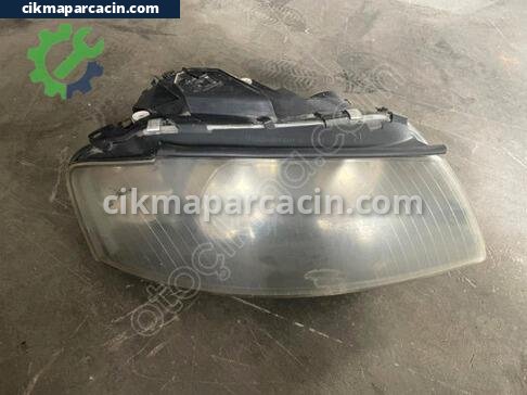 Audi A3 Sağ Ön Far çıkma parça