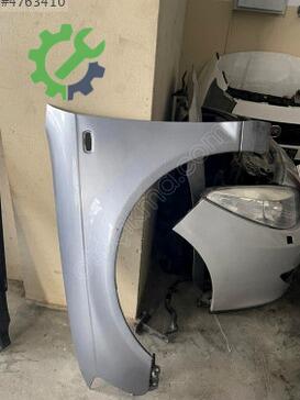 Audi A3 Sağ Ön Çamurluk çıkma parça