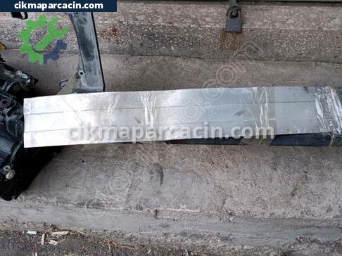 Audi A3 Tampon Demiri çıkma parça