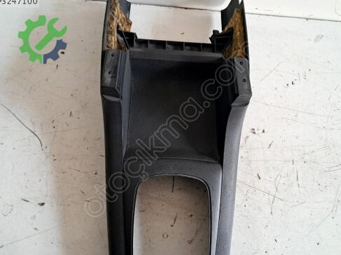 Audi A3 Torpido çıkma parça