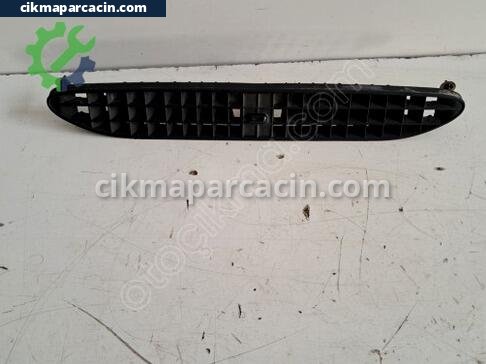 Audi A3 Tampon Izgarası çıkma parça