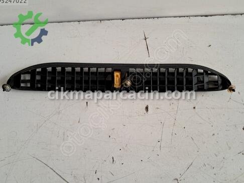 Audi A3 Tampon Izgarası çıkma parça