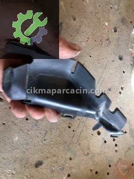 Audi A4 Radyatör 8W0121674A çıkma parça