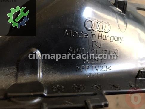 Audi A4 Radyatör 8W0121674A çıkma parça
